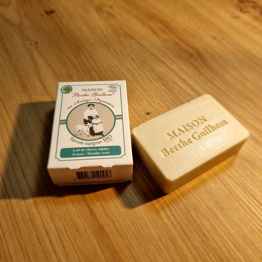 Savon au lait de chèvre - Parfum Avocat/Menthe Verte